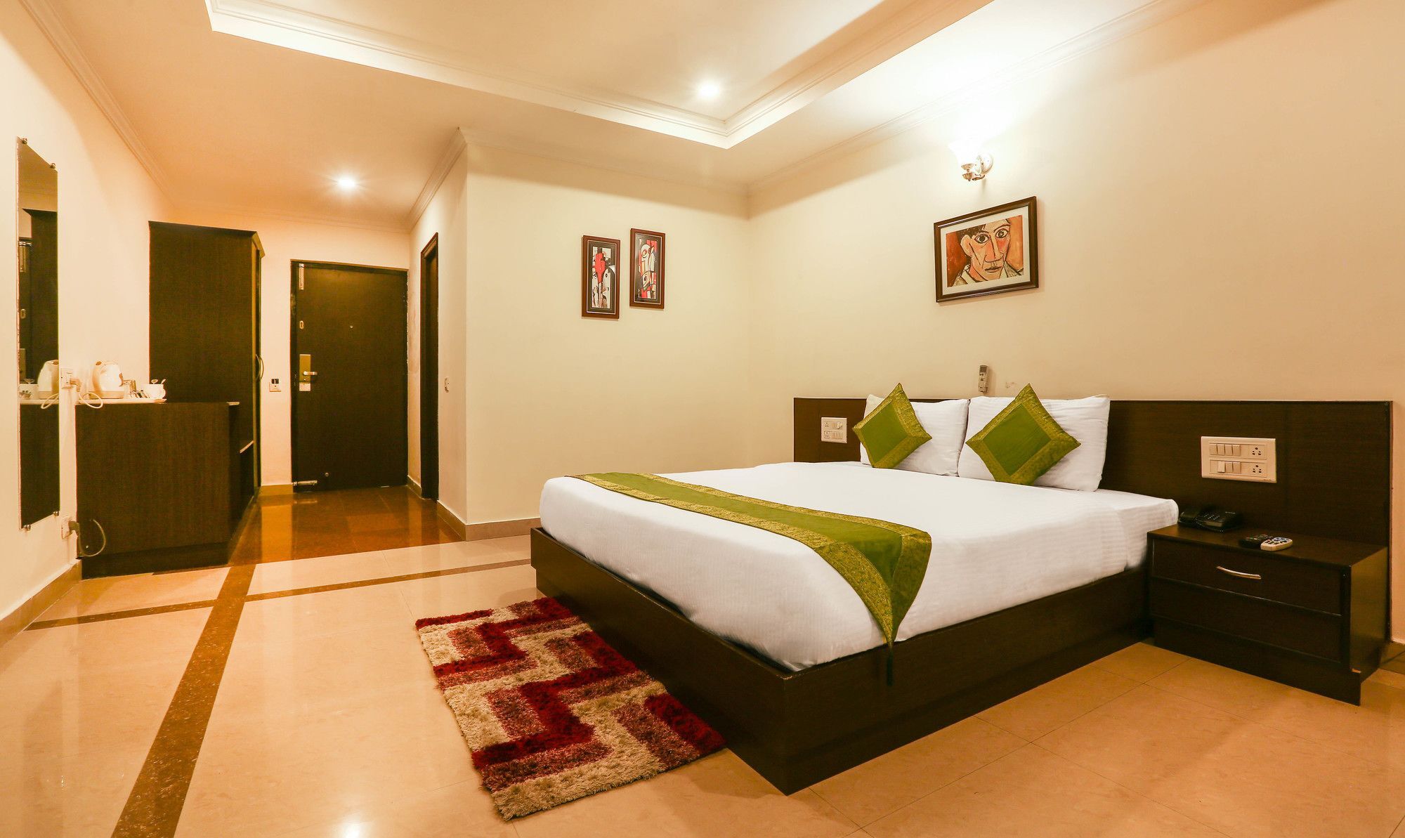 Treebo Trend Gk Conifer Hotel Dharamszala Kültér fotó